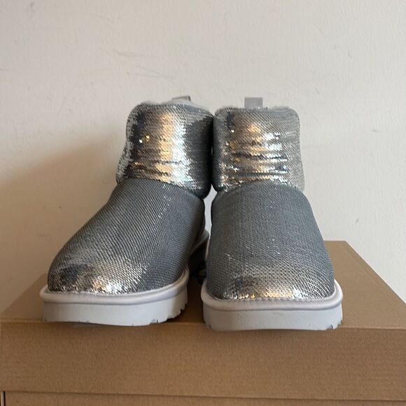 UGG Classic Mini Mirror Ball Boots Silver USA Women 7/UK 5/EU 38 - Picture 5 of 13